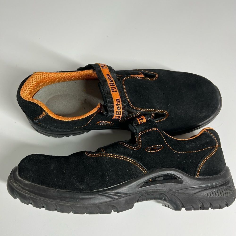 Soft Suede Sandal, With Strap Closure - Beta 7216BKK size 10,5 UK/11,5 US